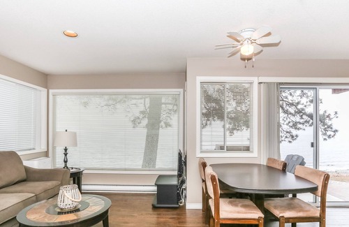 Central Okanagan Cabina | Beautiful Two Bedroom Lakefront Cabin - Seclusion Bay (Cabin #6)