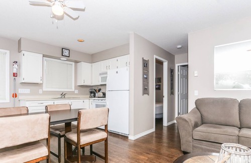 Central Okanagan Cabina | Beautiful Two Bedroom Lakefront Cabin - Seclusion Bay (Cabin #6)