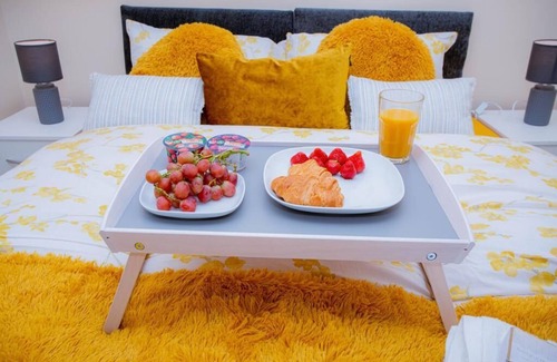 Moulton Apartamento | Beautiful two bedrooms ensuite apartment