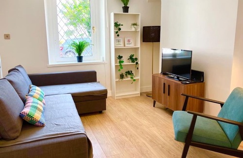 Margam Casa | Beautiful Two Bedroom Cottage