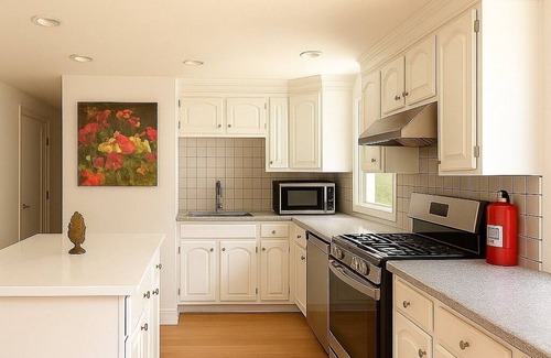 Sharon Apartamento | Beautiful two-bedroom residence nestled in the lovely town near Boston