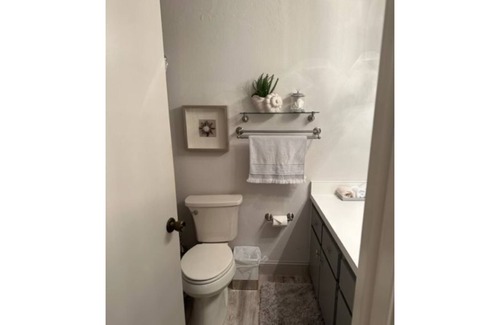 Palm River Estates Condominio | Beautiful two bedrooms two bathrooms 5 minutes to the beach