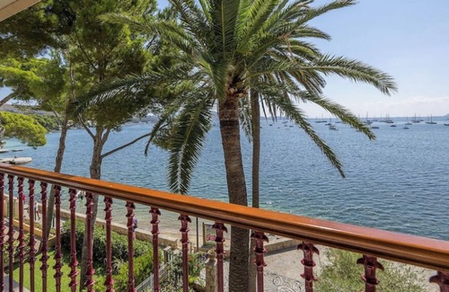 Puerto de Pollensa Apartamento | Precioso apartamento de dos dormitorios en primera línea del mar