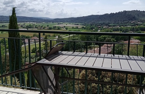 Greoux-les-Bains Apartamento | BEAUTIFUL TWO-STAR STUDIO FOR RENT