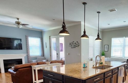 Avalon by the Sea Casa | Beautiful two-story single family beach home with a private pool and ocean views