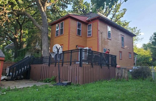 Albert Lea Casa | Beautiful Two Story Home by Fountain Lake and Mayo Clinic