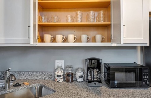 Shaw Casa | Beautiful Unit in Shaw Community -4228b
