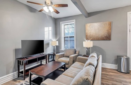 Shaw Casa | Beautiful Unit in Shaw Community -4228b