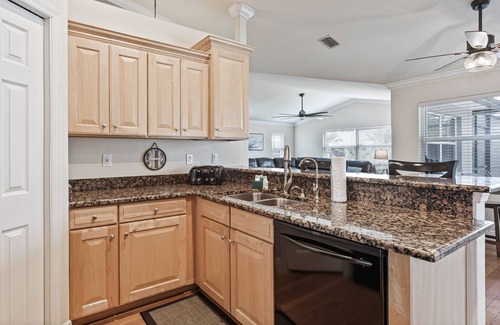Biggar Casa | Beautiful updated home with new saltwater pool/lanai, and close to the beaches!