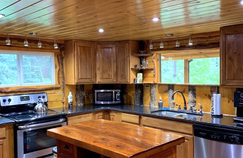 Rustic Cabina | Hermosa cabaña de madera actualizada en el río Poudre