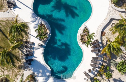 Wheeland Settlement Condominio | Condominio actualizado de 3 dormitorios espacioso, piscina, jacuzzi, playa privada, recientemente renovado