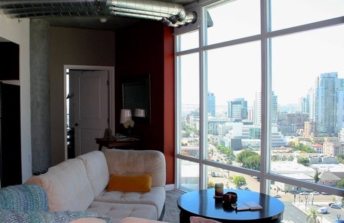 Civic Core Apartamento | Beautiful upscale luxury apartment walking distance from Petco park & Gaslamp