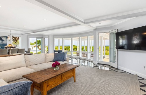 Hampton Casa | Beautiful Upscale Oceanside Home on Plaice Cove