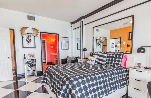 North Redington Beach Condominio | Beautiful sunset views over the Gulf -Tides Beach Club, N Redington Beach, FL