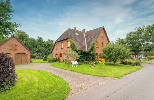 Vollerwiek Apartamento | Beautiful vacation apartment for up to 4 people plus dog