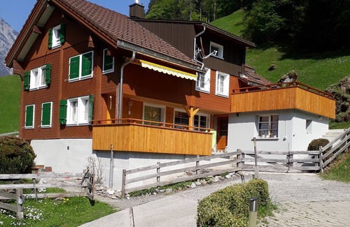 Isenthal Apartamento | Beautiful vacation apartment above Lake Lucerne