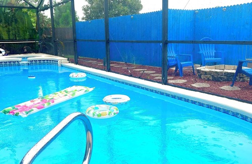 Indian Ridge Villa | Beautiful Vacation Home 3mil to Disney w/GameRoom, Heated Pool, and Fire place!