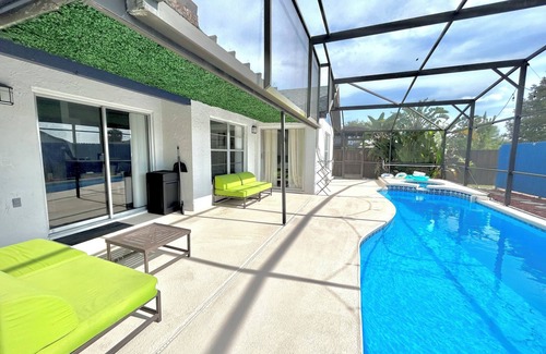 Indian Ridge Villa | Beautiful Vacation Home 3mil to Disney w/GameRoom, Heated Pool, and Fire place!