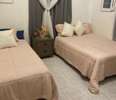 River Oaks Casa | Beautiful Vacation Home