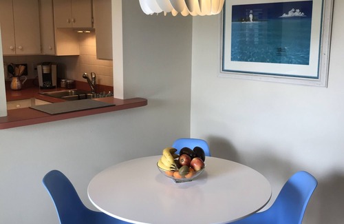 Golden Beach Condominio | Beautiful VENICE BEACH beachfront condo with private beach access, balcony, pool