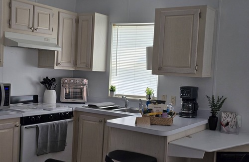 Venice Complejo | Beautiful Venice Resort Home close to Beaches & Warm Mineral Springs, Cozy