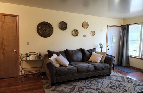 Etna Casa | ⭐ Beautiful Views 8 min from Cornell, Safe & Quiet ⭐