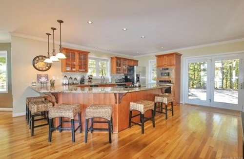 Boomer Casa | Beautiful views from every room in this spacious, secluded home with fast wifi
