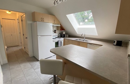 Saanich East Apartamento | Beautiful views, quiet space