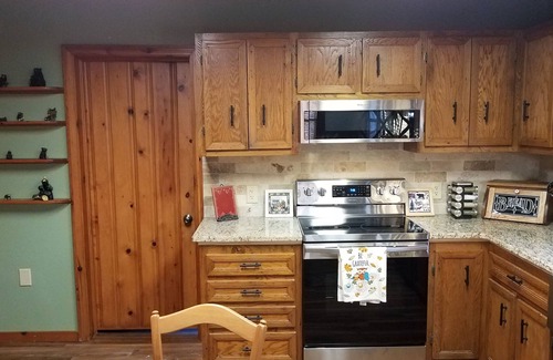 Bryson City Casa | Beautiful Views! Your Outdoor Paradise awaits. Mountain Cabin with great sunsets