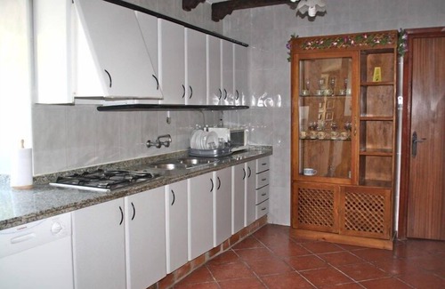 Montefrio Villa | Hermosa villa en un terreno privado con olivos y árboles frutales