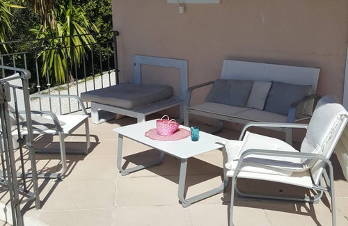 Tourrette-Levens Villa | Hermosa villa con piscina y vistas al mar impresionantes y tranquilas.