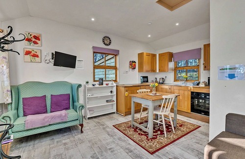 Bury St Edmunds Casa | Estupenda casa de vacaciones para 2 personas con WIFI, terraza y mascotas permitida