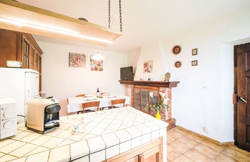Stazzema Casa | Maravillosa casa de vacaciones para 4 personas con WIFI, TV y terraza