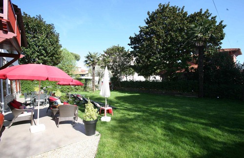 Hendaye Casa | Preciosa Villa 4****, 300 m de playa, 12 pax, vistas a bahía, jardin y parking