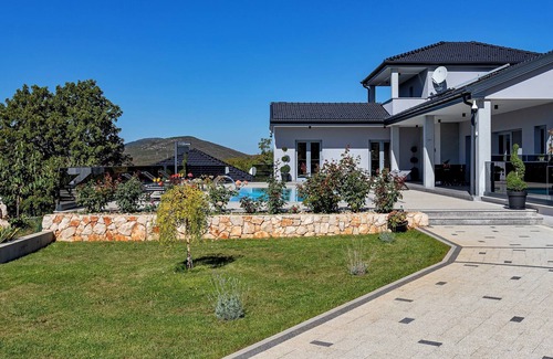 South Croatia Coast Villa | Beautiful villa Casa di Montes