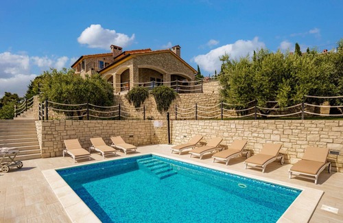 Palit Villa | Beautiful Villa David, on the Island of Rab