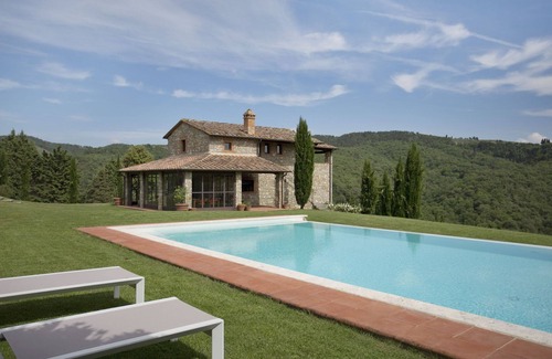 Gaiole in Chianti Villa | Casa de vacaciones con piscina privada, WIFI, A/C, TV, patio, vista panorámica, aparcamiento
