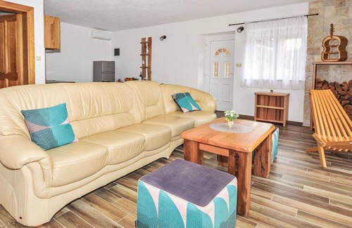 Karlobag Casa | Preciosa casa de vacaciones para 4 personas con A/C, WIFI, terraza y aparcamiento