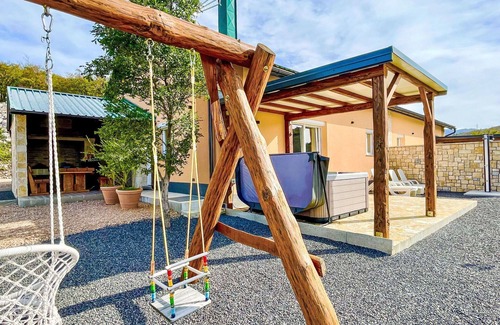 Karlobag Casa | Preciosa casa de vacaciones para 4 personas con A/C, WIFI, terraza y aparcamiento