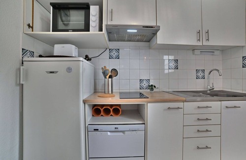 Domino Casa | Preciosa casa de vacaciones para 4 personas con WIFI, TV, terraza y aparcamiento