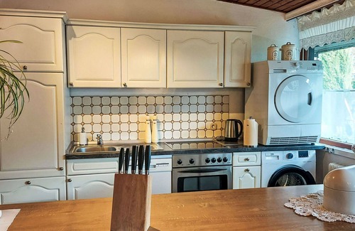 Ense Casa | Preciosa casa de vacaciones para 5 personas con WIFI, TV y terraza