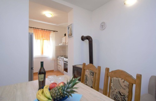 Sonkovic Casa | Maravillosa casa de vacaciones con piscina privada, A/C, WIFI, TV, terraza y aparcamiento