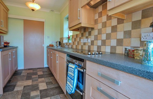 Ault Hucknall Casa | Estupenda casa de vacaciones para 5 personas con WIFI y mascotas permitida