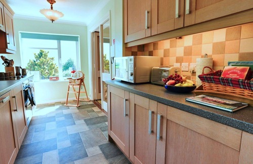 Ault Hucknall Casa | Estupenda casa de vacaciones para 5 personas con WIFI y mascotas permitida
