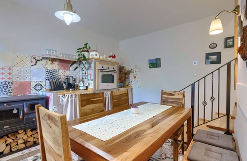 Grabri Casa | Preciosa casa de vacaciones con piscina privada, A/C, WIFI, TV, terraza y aparcamiento