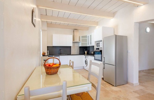 Bauduen Casa | Estupenda casa de vacaciones con WIFI, TV, terraza, mascotas permitida y aparcamiento