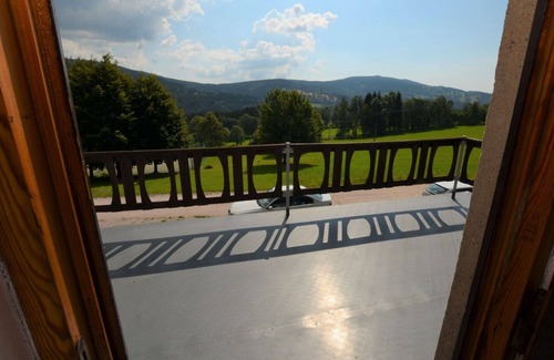 Vitkovice Casa | Estupenda casa de vacaciones con WIFI, TV, terraza, mascotas permitida y vista panorámica