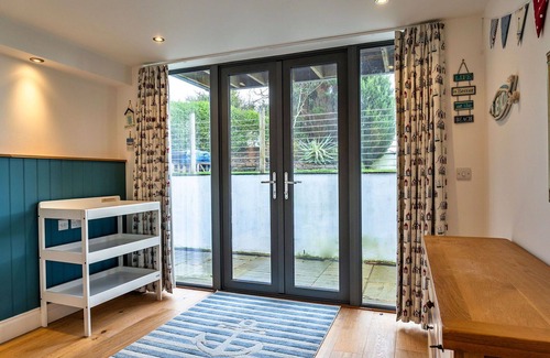 Ruan High Lanes Casa | Estupenda casa de vacaciones para 8 personas con WIFI y terraza