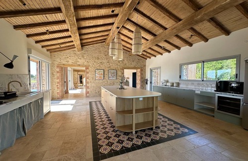 Sainte-Cecile Casa | Beautiful villa with wellness views