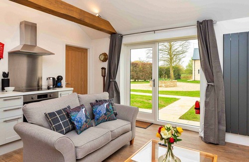 Thurlby Casa | Maravillosa casa de vacaciones para 2 personas con WIFI, terraza y mascotas permitida